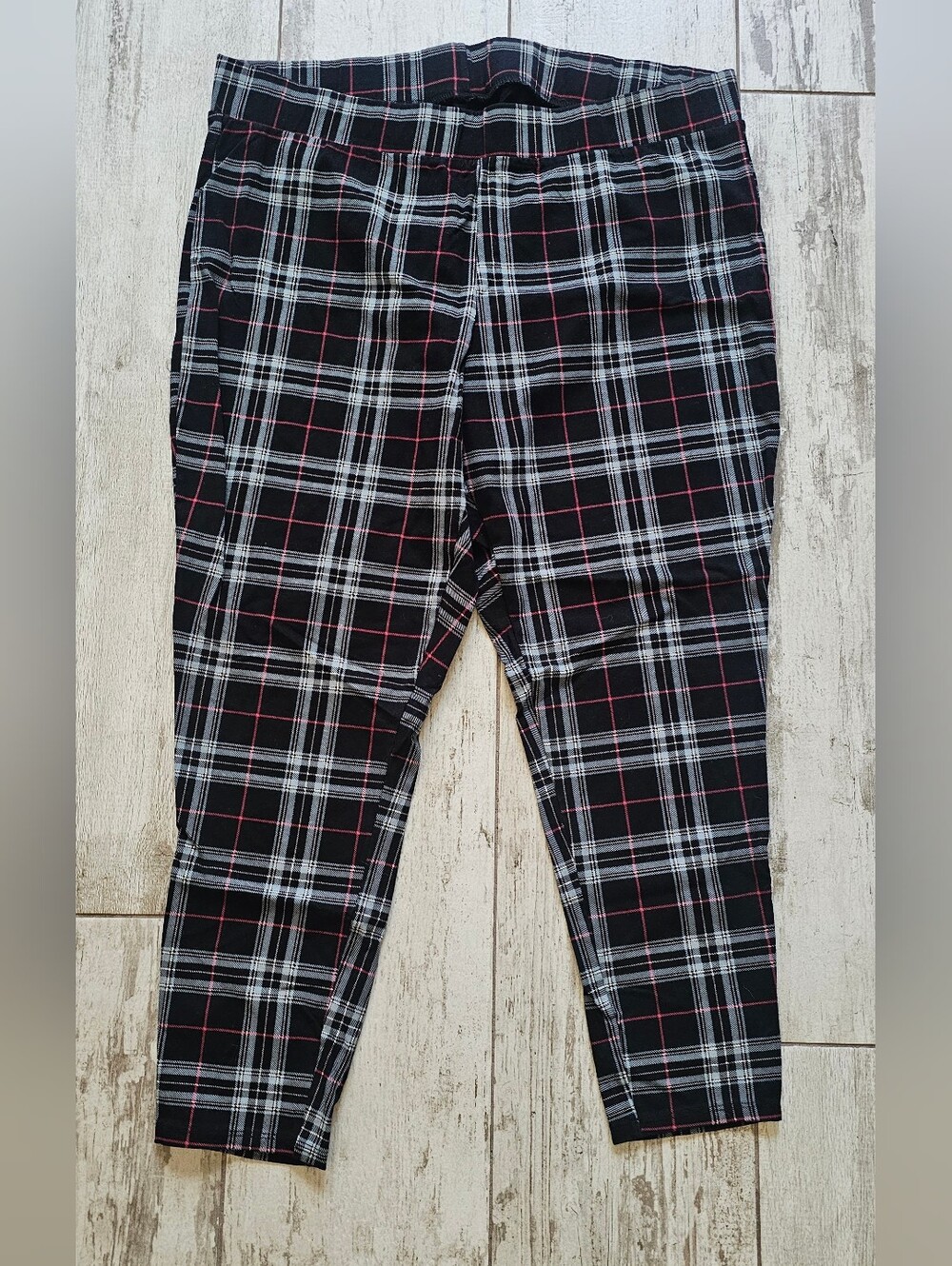 Torrid Black Plaid Legging Pants 3x